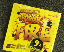 Absolute Sparklers : CRACKLING BALLS OF FIRE